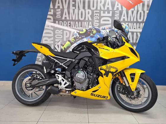 SUZUKI GSX-8R SUZUKI GSX-8R